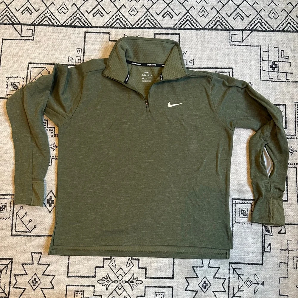 Nike Green Dri-FIT Long Sleeve Tee L